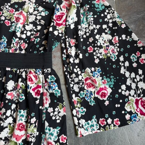 Fire Los Angeles Multi-Colored Beautiful Summer Floral Dress Women's Size Medium - Picture 4 of 8